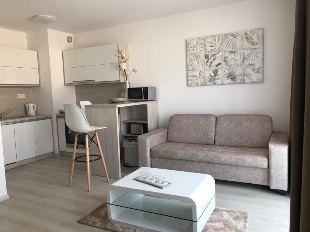 Urban Residence C707, Free Garage Parking Bratislava Extérieur photo